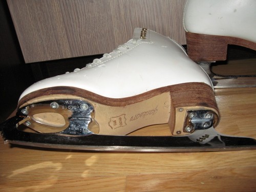 Skates3.JPG