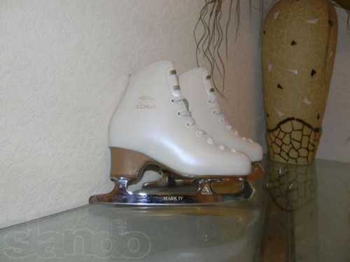 74139283_3_644x461_prodam-detskie-konki-dlya-figurnogo-kataniya-edea-tempo-konki.jpg